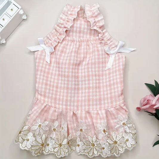 Vestido Elegante – Quadriculado com Flores Bordadas 💜🌸